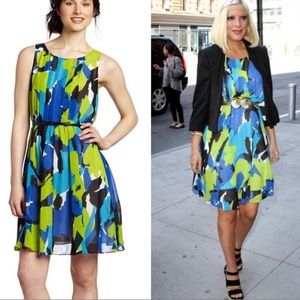 🌻SALE 5/$50 or 10/$75🌻 Vince Camuto Pleated Front Sleeveless dress